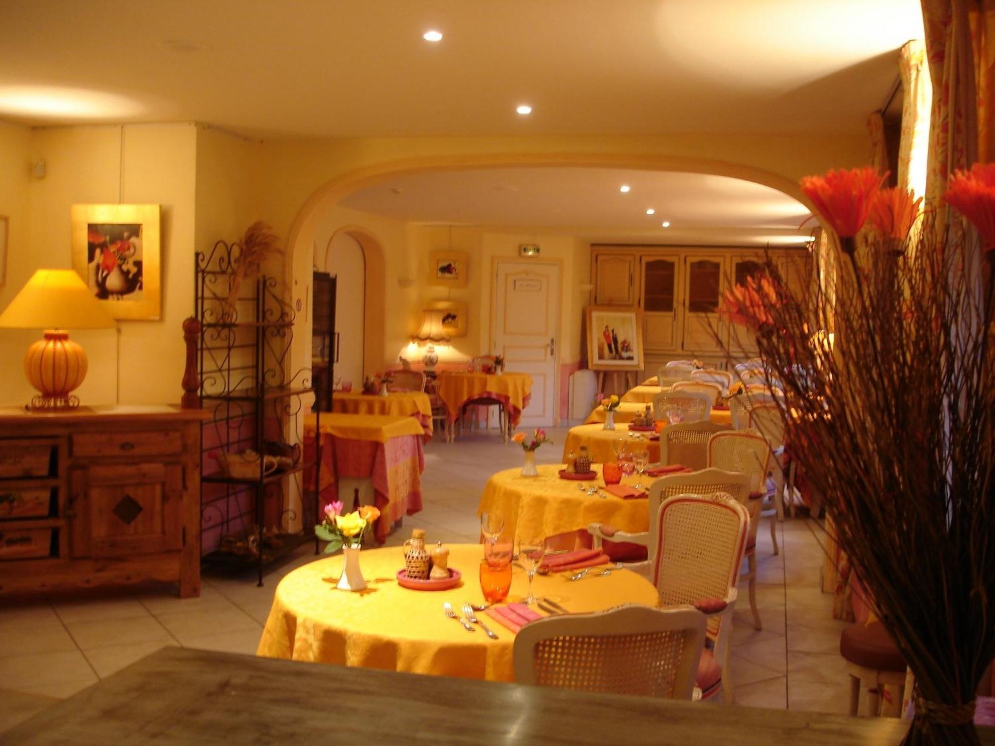 Hotel Mireille Arles Zewnętrze zdjęcie