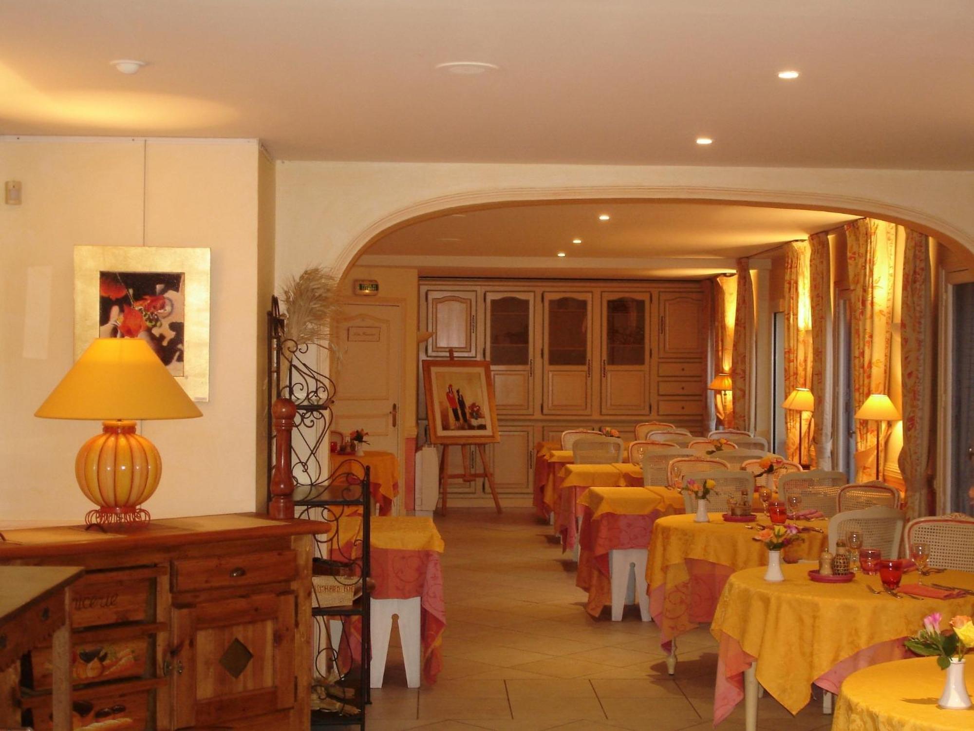 Hotel Mireille Arles Zewnętrze zdjęcie