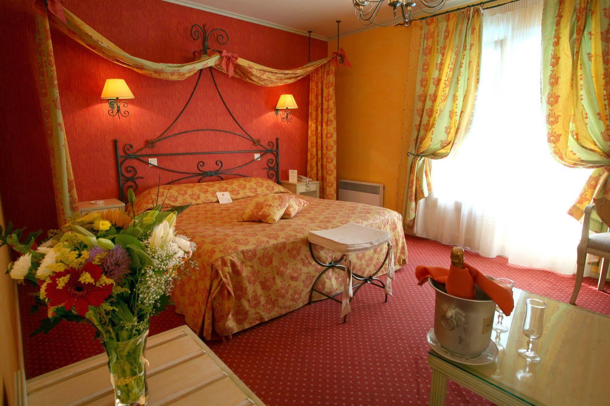 Hotel Mireille Arles Zewnętrze zdjęcie