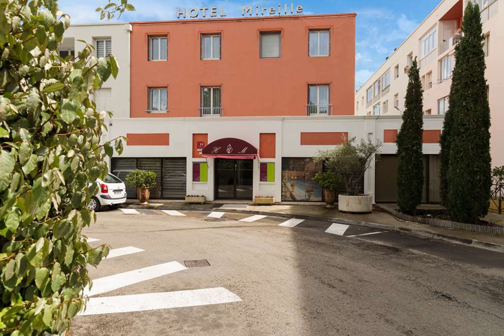 Hotel Mireille Arles Zewnętrze zdjęcie