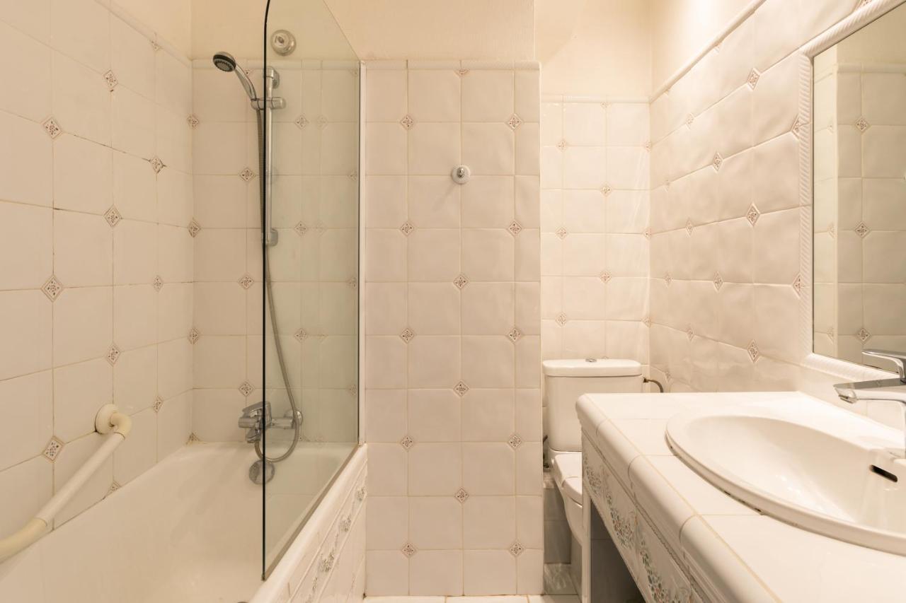 Hotel Mireille Arles Zewnętrze zdjęcie